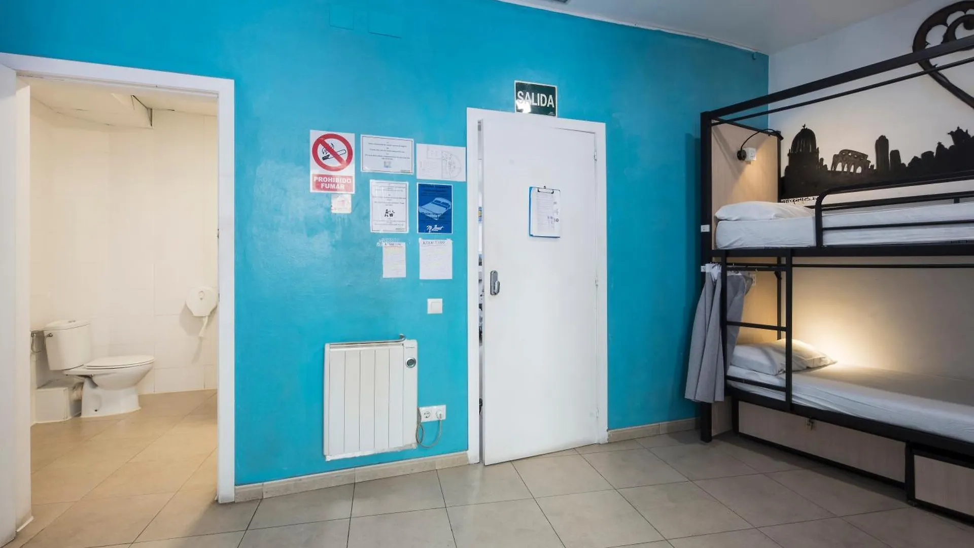 No Limit Hostel Graffiti Барселона
