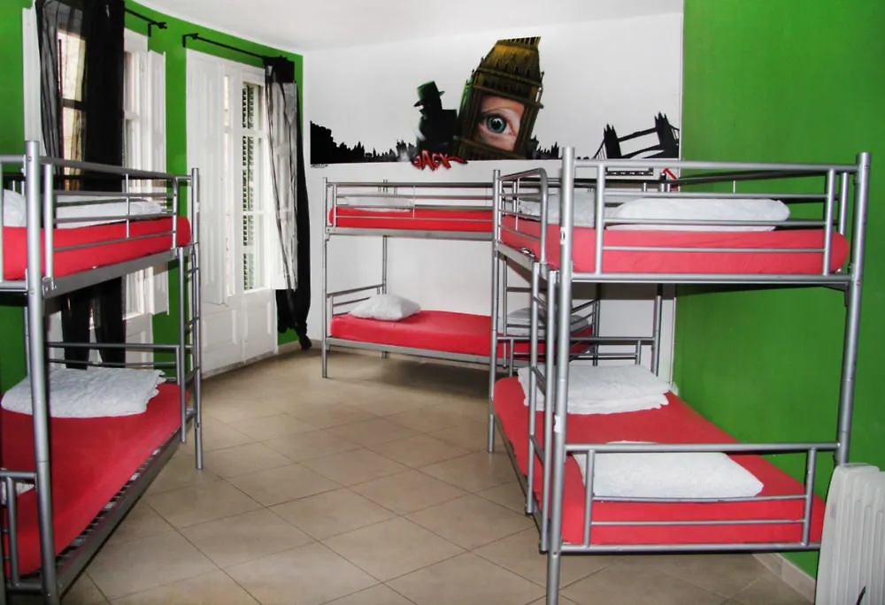 No Limit Hostel Graffiti Барселона Испания